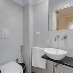 Av Domus Vatican St.peter Bed & Breakfast 4*