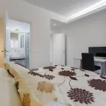 Av Domus Vatican St.peter 4*