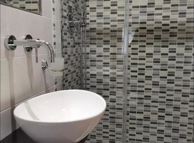 Av Domus Vatican St.peter 4*